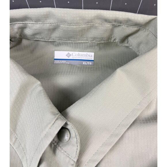 Columbia Women's Silver Ridge Omni-Shade Short Sleeve Button up Shirt Sz. XL New - Picture 2 of 5